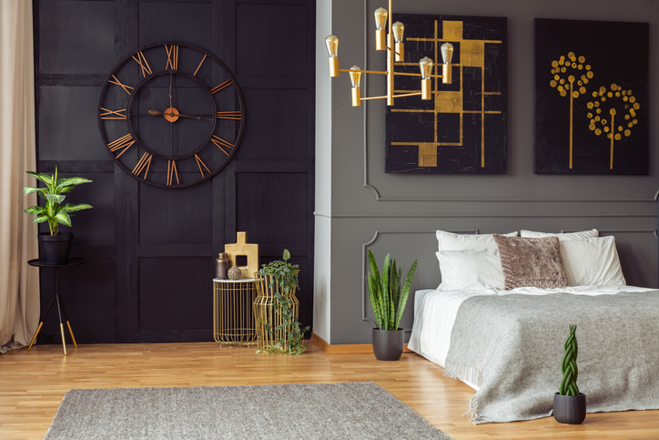 Decorate with Gold Accents to Add Glamour in Any Home