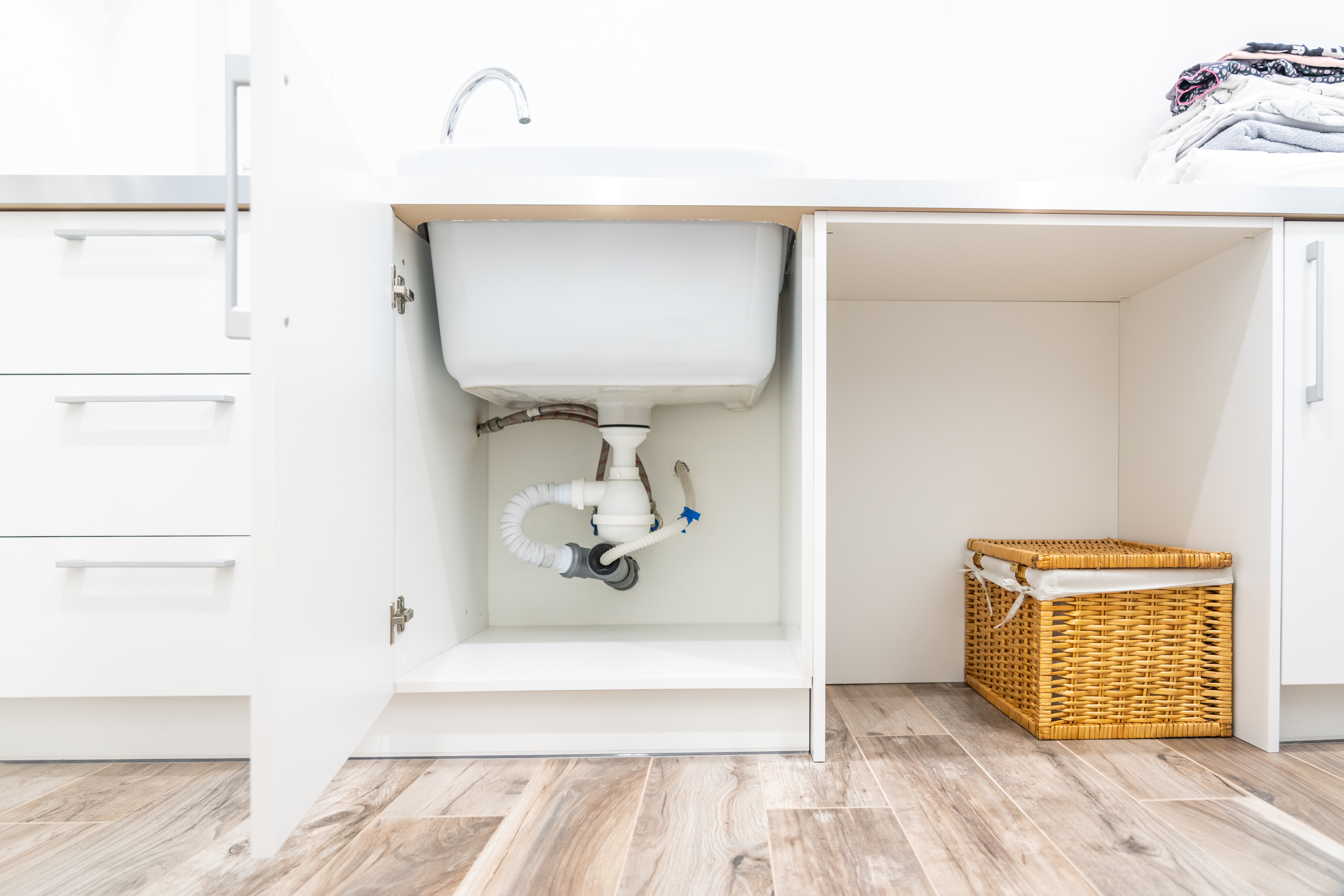 How to Organize Under Your Bathroom Sink